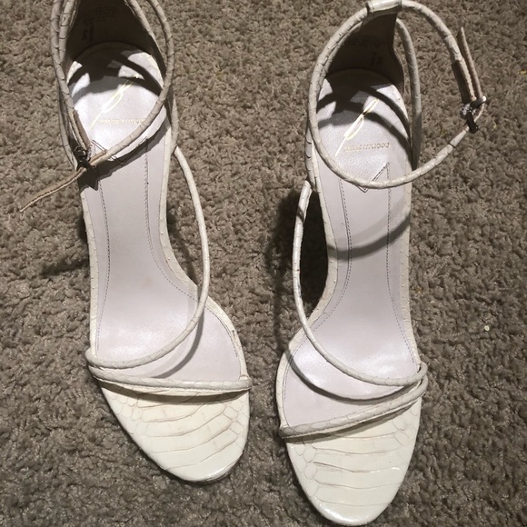 Brian Atwood size 9 sandals high heels - Picture 1 of 3